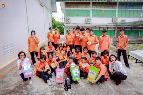 ภาพ No.246386:วันที่ 8-9 กันยายน พ.ศ. 2568 ศูนย์ปฏิบัติธรรมสมุทรปราการ นำทีมจัดอบรมโครงการอบรมคุณธรรม , จริยธรรม ในหัวข้อ การค้นพบศักยภาพในตนเอง เพื่อพัฒนานิสัย ผ่านนวัตกรรมความดีสากล ณ โรงเรียนวัดราษฎ์บูรณะ ต.บางปลา อ.บางพลี จ.สมุทรปราการ