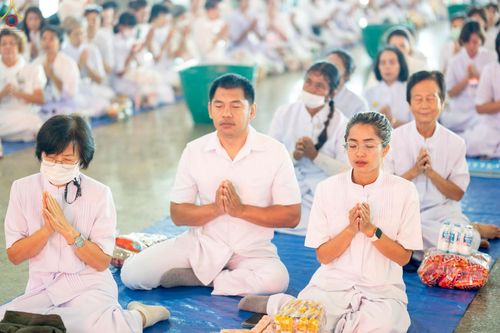 ภาพ No.227861:วันอาทิตย์ที่ 1 มิถุนายน พ.ศ. 2568 พิธีตักบาตร , พิธีบูชาข้าวพระ ณ วัดพระธรรมกาย จ.ปทุมธานี