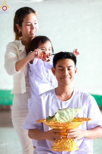 ภาพ No.140251:พิธีตัดปอยผมและปลงผม โครงการอุปสมบทหมู่ธรรมทายาท ระดับอุดมศึกษา รุ่นที่ 51 ภาคฤดูฝน วันเสาร์ที่ 8 มิถุนายน พ.ศ.2567 ณ มหารัตนวิหารคด 9 วัดพระธรรมกาย