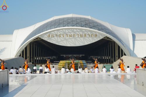 ภาพ No.188414:พิธีต้อนรับพระธรรมยาตรา ในโครงการธรรมยาตรา กตัญญูบูชา มหาปูชนียาจารย์ พระมงคลเทพมุนี(สด จนฺทสโร) พระผู้ปราบมาร อนุสรณ์สถาน 7 แห่ง ปีที่ 13 วันที่ 2 มกราคม พ.ศ. 2568 ณ วัดพระธรรมกาย จ.ปทุมธานี