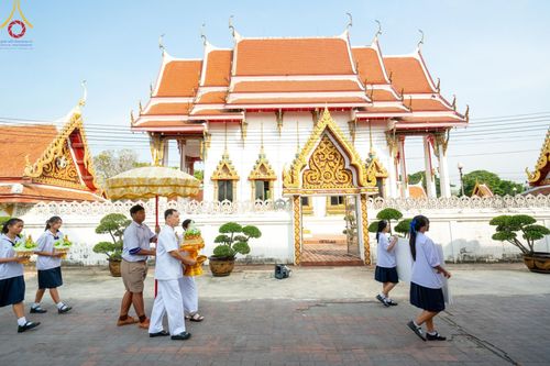 ภาพ No.203370:พิธีทอดผ้าป่าทำนุบำรุงศาสนสถาน ณ วัดปรางค์หลวง ตำบลบางม่วง อำเภอบางใหญ่ จังหวัดนนทบุรี ในโครงการธรรมยาตรา กตัญญูบูชา มหาปูชนียาจารย์ พระมงคลเทพมุนี(สด จนฺทสโร) พระผู้ปราบมาร อนุสรณ์สถาน 7 แห่ง ปีที่ 13 วันที่ 29 มกราคม พ.ศ. 2568