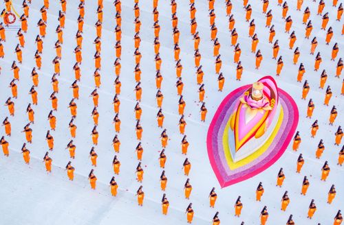 ภาพ No.108194:พระธรรมยาตราร่วมปฏิบัติธรรม และถ่ายภาพหมู่ประวัติศาสตร์ วันที่ 8 มกราคม พ.ศ. 2567  ณ อนุสรณ์สถานบางนางแท่น จ.นครปฐม