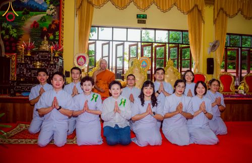 ภาพ No.177208:พิธีทอดกฐิน ณ วัดตรีมิตรประดิษฐาราม ต.รางหวาย อ.พนมทวน จ.กาญจนบุรี ในโครงการทอดกฐินสามัคคีทั่วไทย 30,000 วัด บูชาธรรม 80 ปี หลวงพ่อธัมมชโย โดยคณะศิษยานุศิษย์วัดพระธรรมกาย วันที่ 15 พฤศจิกายน พ.ศ. 2567