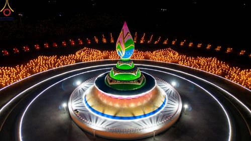 ภาพ No.125309:พิธีจุดโคมมาฆประทีป เพื่อถวายเป็นพุทธบูชา ณ เจดีย์สวรรค์ วัดบ้านขุน  อำเภอฮอด จังหวัดเชียงใหม่ วันเสาร์ที่ ๒๔ กุมภาพันธ์ พ.ศ. ๒๕๖๗