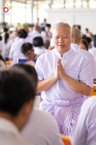 ภาพ No.321307:วันเสาร์ที่ 11 เมษายน พ.ศ.2569 พิธีขอขมาและมอบผ้าไตร โครงการอุปสมบทหมู่ บูชาธรรมหลวงพ่อธัมมชโย พ.ศ.2569 โครงการอุปสมบทหมู่ธรรมทายาท ระดับอุดมศึกษา รุ่น 53 (ภาคฤดูร้อน) ณ วัดพระธรรมกาย ปทุมธานี