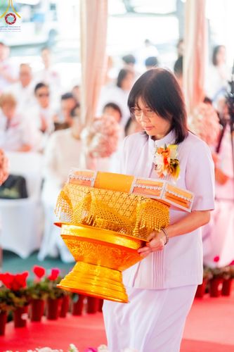 ภาพ No.100315:พิธีทอดกฐินบรมจักรพรรดิ ณ วัดพระธรรมกายแคลิฟอร์เนีย เมืองอาซูซ่า รัฐแคลิฟอร์เนีย ประเทศสหรัฐอเมริกา วันอาทิตย์ที่ 12 พฤศจิกายน พ.ศ. 2566