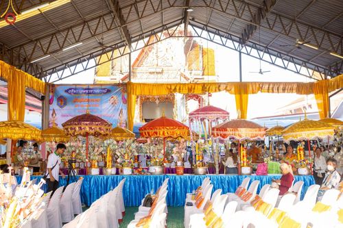 ภาพ No.167053:พิธีทอดกฐิน ณ วัดอัยยิการาม จ.ปทุมธานี ในโครงการกฐินสามัคคีทั่วไทย 30,000 วัด บูชาธรรม 80 ปี หลวงพ่อธัมมชโย โดยคณะศิษยานุศิษย์วัดพระธรรมกาย วันที่ 23 ตุลาคม พ.ศ. 2567