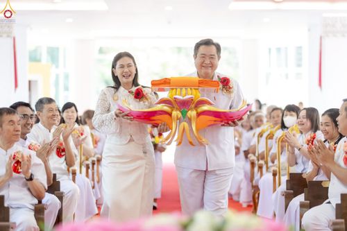 ภาพ No.260279:วันที่ 18 ตุลาคม พ.ศ. 2568 พิธีทอดกฐินสามัคคีทั่วไทย 30,000 วัด โดยคณะศิษยานุศิษย์ บูชาธรรม 81 ปี หลวงพ่อธัมมชโย ณ วัดกิ่วลม ต.บ่อหลวง อ.ฮอด จ.เชียงใหม่