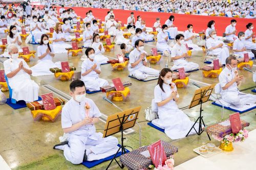 ภาพ No.80512:พิธีถวายทุนสนับสนุนการสร้าง พระไตรปิฎกฉบับธรรมชัย วันเสาร์ที่ 29 เมษายน พ.ศ. 2566 ณ สภาธรรมกายสากล วัดพระธรรมกาย