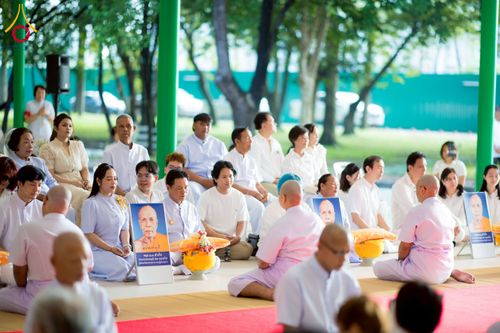 ภาพ No.244678:วันเสาร์ที่ 6 กันยายน พ.ศ. 2568 พิธีขอขมา-รับผ้าไตรของนาคธรรมทายาท โครงการอุปสมบทหมู่บูชาธรรมครบรอบ 108 ปี  วันครูผู้ค้นพบวิชชาธรรมกาย ณ โบสถ์พระไตรปิฎก วัดพระธรรมกาย