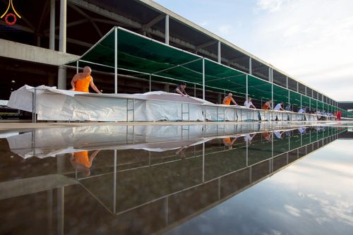 ภาพ No.218931:วันที่ 18-20 เมษายน พ.ศ. 2568 การเตรียมงานในลานธรรม , วิหารคด เพื่องานวันคุ้มครองโลก 22 เมษายน พศ. 2568