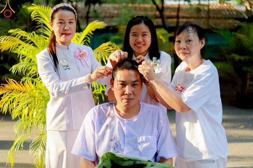 ภาพ No.216679:วันอาทิตย์ที่ 6 เมษายน พ.ศ. 2568 พิธีตัดปอยผม และปลงผมนาคธรรมทายาท โครงการบวชบูชาธรรม81ปี หลวงพ่อธัมมชโย โครงการ 1 และ 2 โครงการนานาชาติ AEC&WAB รุ่น CEO (ผู้บริหาร) รุ่นที่4 ณ หมู่บ้านบรรลุธรรม วัดพระธรรมกาย