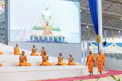 ภาพ No.151154:พิธีบูชาข้าวพระ ในวันอาทิตย์ต้นเดือน วันที่ 1 กันยายน พ.ศ. 2567 ณ สภาธรรมกายสากล วัดพระธรรมกาย