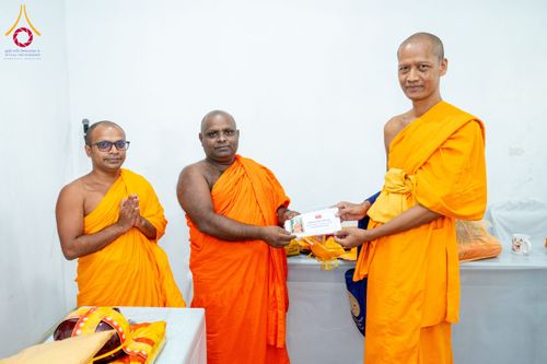 ภาพ No.175734:พิธีทอดผ้าป่าสมทบกฐิน ณ วัดกัลปิติยะ ปูรณะ เมืองมาตะเล ศรีลังกา โดยมูลนิธิธรรมกาย ในนามหลวงพ่อธัมมชโย วันที่ 6 พฤศจิกายน พ.ศ. 2567