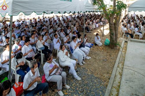 ภาพ No.107297:พิธีเจริญพระพุทธมนต์ ปฏิบัติธรรม มอบทุนการศึกษา ถวายสังฆทาน 140 วัด ณ ศุนย์ปฏิบัติธรรมพระมงคลเทพมุนี อ.สองพี่น้อง จ.สุพรรณบุรี วันเสาร์ที่ 6 มกราคม พ.ศ. 2567