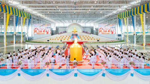 ภาพ No.249436:วันที่ 28 กันยายน พ.ศ. 2568 พิธีจุดเทียนใจ ไฟนิรันด์ อนันตชัย ณ สภาธรรมกายสากล วัดพระธรรมกาย