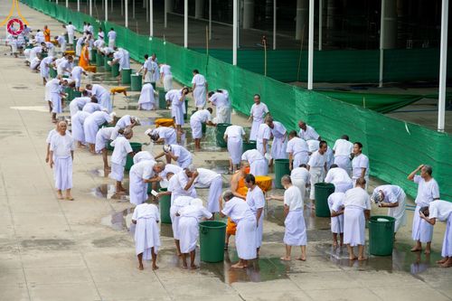 ภาพ No.99924:พิธีปลงผมธรรมทายาท โครงการอุปสมบทบูชาธรรมมหาปูชนียาจารย์ พ.ศ. 2566 ณ ลานธรรม มหาวิหารคด 8-9 ศูนย์อบรมวัดพระธรรมกาย วันอาทิตย์ที่ 3 ธันวาคม พ.ศ. 2566