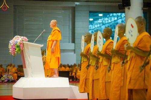 ภาพ No.147044:พิธีมุทิตาสักการะพระภิกษุ ผู้สอบได้เปรียญธรรม 9 ประโยคระดับโลกปีที่ 36, พิธีมอบโล่เกียรติยศและทุนการศึกษา สำนักเรียนบาลีดีเด่นทั่วประเทศ, พิธีถวายมหาสังฆทานคณะสงฆ์ 2,000 กว่าวัด ทั่วประเทศ ปีที่ 24, พิธีถวายไทยธรรมคณะสงฆ์ 323 วัด 4 จังหวัดชายแดนภาคใต้