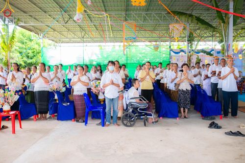 ภาพ No.165402:พิธีทอดกฐิน ณ วัดพุทธิสารโนนทอง อ.คอนสวรรค์ จ.ชัยภูมิ ในโครงการกฐินสามัคคีทั่วไทย 30,000 วัด บูชาธรรม 80 ปี หลวงพ่อธัมมชโย โดยคณะศิษยานุศิษย์วัดพระธรรมกาย วันที่ 21 ตุลาคม พ.ศ. 2567