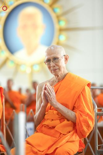 ภาพ No.162123:พิธีถวายภัตตาหารเมนูสวรรค์ เนื่องในวันออกพรรษา (ขึ้น 15 ค่ำ เดือน 11) วันพฤหัสบดีที่ 17 ตุลาคม พ.ศ. 2567 ณ หอฉันคุณยายอาจารย์ฯ วัดพระธรรมกาย