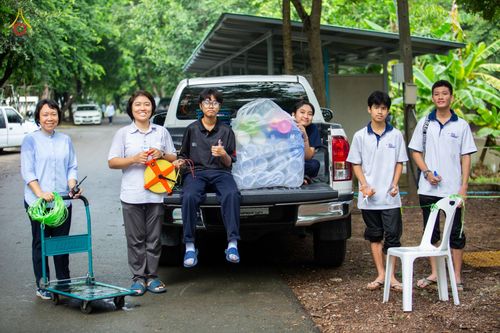 ภาพ No.88683:คณะสงฆ์ เจ้าหน้าที่ และสาธุชน ทุ่มเทแรงกายแรงใจเตรียมงาน เพื่องานวันครูผู้ค้นพบวิชชาธรรมกาย ตั้งแต่วันที่ 20 กันยายน พ.ศ. 2566