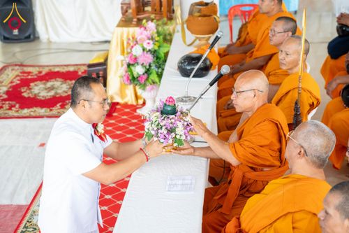 ภาพ No.212422:วันเสาร์ที่ 22 มีนาคม พ.ศ. 2568 พิธีถวายสังฆทานแด่คณะสงฆ์ 323 วัด ปีที่ 21 ครั้งที่ 175 พิธีมอบกองทุนหนุนแรงใจช่วยครูใต้ ปีที่ 18 ครั้งที่ 139 และพิธีทำบุญอุทิศส่วนกุศลให้ผู้วายชนม์ ณ ศูนย์ปฏิบัติธรรมภาคใต้ อำเภอบางกล่ำ จังหวัดสงขลา