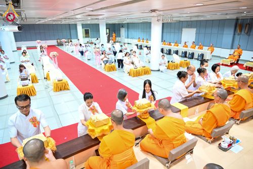 ภาพ No.229052:วันอาทิตย์ที่ 15 มิถุนายน พ.ศ. 2568 พิธีทอดผ้าป่าทุนพัฒนาพระมหาเปรียญ และทุนเผยแผ่พระพุทธศาสนาไปทั่วโลก ณ ห้องสัมมนา SPD สภาธรรมกายสากล วัดพระธรรมกาย