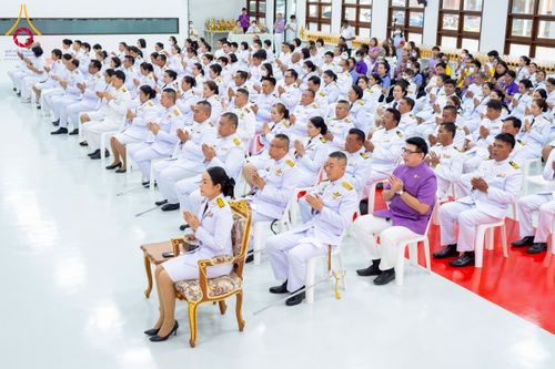 ภาพ No.227074:วันอังคารที่ 3 มิถุนายน พ.ศ. 2568 นายอำเภอคลองหลวง นำพสกนิกรรวมใจภักดิ์ สมเด็จพระนางเจ้าฯ พระบรมราชินี เนื่องในโอกาสวันเฉลิมพระชนมพรรษา ณ อาคารปลูกศรัทธา 2 วัดพระธรรมกาย อ.คลองหลวง จ.ปทุมธานี