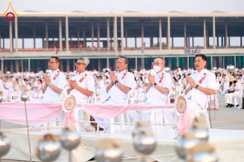 ภาพ No.207707:พิธีเวียนประทักษิณและจุดมาฆประทีป ในวันมาฆบูชา วันพุธที่ 12 กุมภาพันธ์ พ.ศ. 2568 ณ พระมหาธรรมกายเจดีย์ วัดพระธรรมกาย