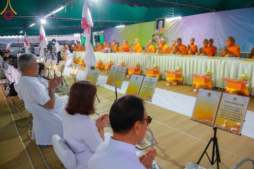 ภาพ No.109170:พิธีถวายภัตตาหารเป็นสังฆทาน แด่คณะพระธรรมยาตราฯ วันที่ 10 มกราคม พ.ศ. 2567 ณ อนุสรณ์สถานคลองบางนางแท่น อ.สามพราน จ.นครปฐม