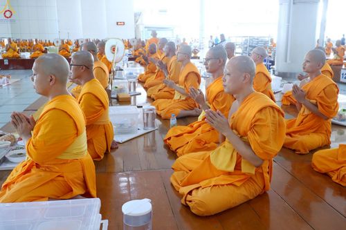 ภาพ No.240068:วันเสาร์ที่ 23 สิงหาคม พ.ศ. 2568 (วันพระ แรม 14 ค่ำ เดือน 9) พิธีบุพเปตพลี ครั้งที่ 169 ร่วมอุทิศบุญแด่หมู่ญาติที่ล่วงลับไปแล้ว และสืบทอดอายุพระพุทธศาสนา ณ หอฉันคุณยายอาจารย์ฯ วัดพระธรรมกาย