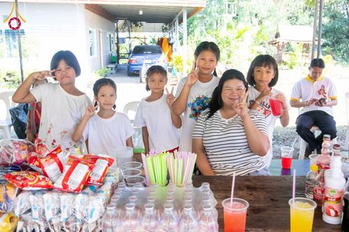 ภาพ No.184165:กิจกรรมวันรวมพลังเด็กดี V-Star จังหวัดตาก ประจำปี 2567  วันที่ 6 ธันวาคม พ.ศ. 2567 ณ วัดดอนเจดีย์ อ.พบพระ จ.ตาก