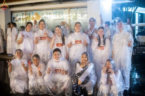 ภาพ No.89383:พิธีประดิษฐานรูปหล่อทองคำ  คุณยายอาจารย์มหารัตนอุบาสิกาจันทร์ ขนนกยูง ภายในมหาวิหารคุณยายอาจารย์ฯ เนื่องในวันครูผู้ค้นพบวิชชาธรรมกาย วันศุกร์ที่ 29 กันยายน พ.ศ. 2566 ณ วัดพระธรรมกาย จ.ปทุมธานี