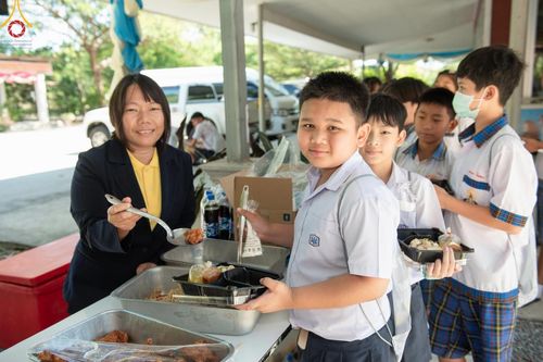 ภาพ No.187497:งานรวมพลังเด็กดี V-Star ผู้นำฟื้นฟูศีลธรรมโลก  ณ ธุดงคสถานร้อยเอ็ด อ.เชียงขวัญ จ.ร้อยเอ็ด วันจันทร์ที่ 16 ธันวาคม พ.ศ. 2567