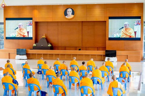 ภาพ No.239886:วันที่ ๒๒ - ๒๔ สิงหาคม พ.ศ. ๒๕๖๘ สัมมนารวมใจผู้นำบุญ บูชาธรรม ๘๑ ปี หลวงพ่อธัมมชโย กฐินสามัคคีทั่วไทย ๓๐,๐๐๐ วัด โครงการอุปสมบทบูชาธรรมมหาปูชนียาจารย์ ๓,๐๐๐ รูป รุ่นที่ ๑