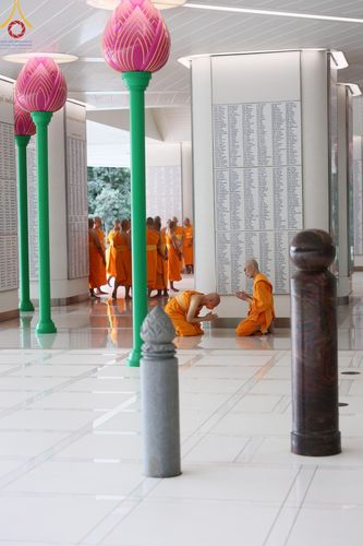 ภาพ No.145552:พิธีอธิษฐานพรรษาของคณะสงฆ์วัดพระธรรมกาย ณ อุโบสถพระไตรปิฎก วัดพระธรรมกาย วันอาทิตย์ที่ 21 กรกฎาคม พ.ศ. 2567