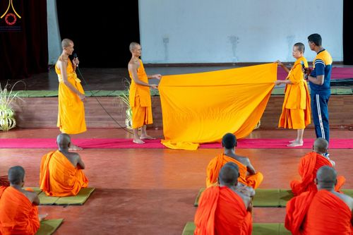 ภาพ No.139849:PhotoStory มหาศรัทธา ธรรมยาตราศรีลังกา EP.2 พิธีเปิดโครงการสยาม-ลังกา ธรรมยาตรา ฉลองเทศกาลวิสาขบูชาแห่งชาติ ศรีลังกา บูชาธรรม 80 ปีหลวงพ่อธัมมชโย เมื่อวันที่ 17 พฤษภาคม พ.ศ. 2567