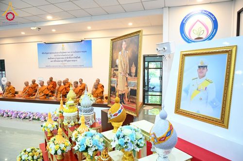 ภาพ No.57890:นายอำเภอคลองหลวง นำพสกนิกรร่วมพิธีเจริญพระพุทธมนต์ ถวายเป็นพระราชกุศล เนื่องในโอกาสวันคล้ายวันประสูติ สมเด็จพระเจ้าลูกยาเธอ เจ้าฟ้าทีปังกรรัศมีโชติฯ ณ วัดพระธรรมกาย วันจันทร์ที่ 29 เมษายน พ.ศ. 2567