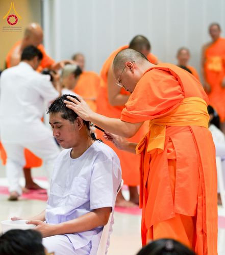 ภาพ No.216596:วันเสาร์ที่ 5 เมษายน พ.ศ. 2568 พิธีปลงผมธรรมทายาท โครงการบรรพชาอุปสมบทหมู่ธรรมทายาทอุดมศึกษารุ่น 52 ณ วัดพระธรรมกาย จ.ปทุมธานี