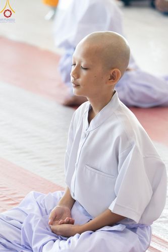 ภาพ No.133897:พิธีขอขมามอบผ้าไตร โครงการบรรพชาสามเณร ศูนย์อบรมวัดพระธรรมกาย ณ วัดพระธรรมกาย วันเสาร์ที่ 6 เมษายน พ.ศ. 2567