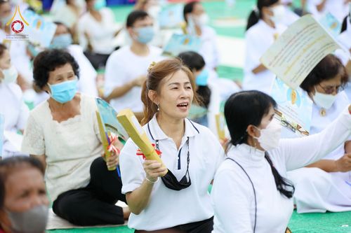 ภาพ No.76124:9พิธีวางศิลาฤกษ์ และตอกเสาเข็มมงคลต้นแรก สร้างหอฉันคุณยายอาจารย์มหารัตนอุบาสิกาจันทร์ ขนนกยูง  ณ ศูนย์ปฎิบัติธรรมนานาชาติสะเดา จ.สงขลา วันที่ 27 มกราคม พ.ศ. 2566