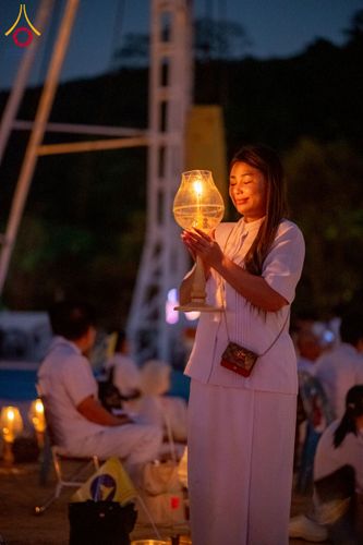 ภาพ No.275268:วันอาทิตย์ที่ 30 พฤศจิกายน พ.ศ. 2568 พิธีจุดประทีปถวายเป็นพุทธบูชา ณ ศูนย์ปฏิบัติธรรมระยอง (บ้านช่องลม)