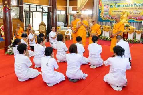 ภาพ No.161314:พิธีบำเพ็ญกุศลอุทิศถวายแด่ พระเดชพระคุณพระพรหมโมลี (อดีตเจ้าคณะจังหวัดสิงห์บุรี) , อดีตเจ้าอาวาสทุกรูป และ พิธีทอดผ้าป่าบำรุงวัด บำรุงโรงเรียน  ณ วัดกลางธนรินทร์ ต.บ้านแป้ง อ.พรหมบุรี จ.สิงห์บุรี วันเสาร์ที่ 5 ตุลาคม พ.ศ. 2567