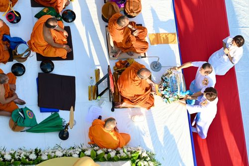 ภาพ No.147856:มหาสังฆทานครั้งยิ่งใหญ่ ตักบาตรพระ 10,000 รูป คณะสงฆ์ 4 ประเทศ 14 จังหวัดภาคใต้ วันอาทิตย์ที่ 11 สิงหาคม พ.ศ. 2567 ณ นิพัทธ์อุทิศ 3 ใจกลางนครหาดใหญ่ จ.สงขลา