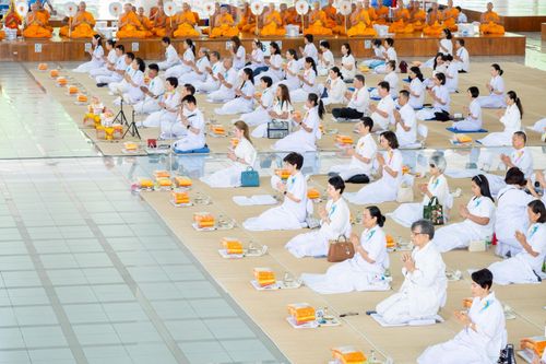 ภาพ No.234831:วันศุกร์ที่ 25 กรกฎาคม พ.ศ. 2568 (วันพระ แรม 15 ค่ำ เดือน 8) พิธีบุพเปตพลี ครั้งที่ 167 ร่วมอุทิศบุญแด่หมู่ญาติที่ล่วงลับไปแล้ว และสืบทอดอายุพระพุทธศาสนา ณ หอฉันคุณยายอาจารย์ฯ วัดพระธรรมกาย