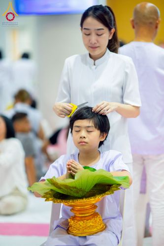 ภาพ No.213529:วันเสาร์ที่ 29 มีนาคม พ.ศ. 2568 พิธีปลงผม โครงการสามเณรยุวธรรมทายาท รุ่นที่ 33 โครงการสามเณรมัชฌิมธรรมทายาท รุ่นที่ 29 ณ ห้องปฏิบัติธรรมวิหารคด คอร์ 13 วัดพระธรรมกาย