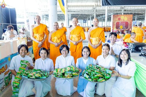 ภาพ No.238290:วันอาทิตย์ที่ 3 สิงหาคม พ.ศ. 2568 ภาพเจ้าหน้าที่ทุกสถานะ ปฏิบัติหน้าที่ ในงานวันสมาธิโลก วัดพระธรรมกาย