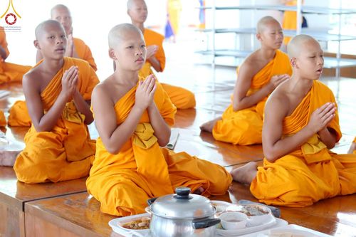 ภาพ No.213260:วันศุกร์ที่ 28 มีนาคม พ.ศ. 2568 (วันพระ แรม 15 ค่ำ เดือน 4) พิธีบุพเปตพลี ครั้งที่ 161 ร่วมอุทิศบุญแด่หมู่ญาติที่ล่วงลับไปแล้ว และสืบทอดอายุพระพุทธศาสนา ณ หอฉันคุณยายอาจารย์ฯ วัดพระธรรมกาย