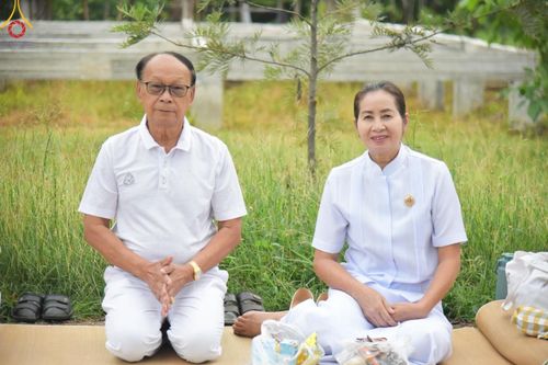 ภาพ No.155406:โครงการอุบาสกแก้ว อุบาสิกาแก้ว รุ่นที่ 2 ตัวแทนทอดกฐินสามัคคีทั่วไทย 30,000 วัด บูชาธรรม 80 ปี หลวงพ่อธัมมชโย ศูนย์ปฏิบัติธรรมเพชรบูรณ์ ต.นาป่า อ.เมือง จ.เพชรบูรณ์