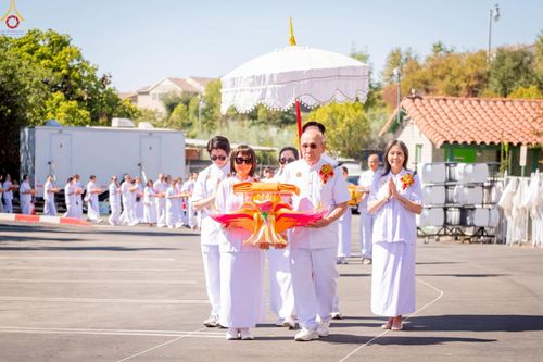 ภาพ No.259302:วันอาทิตย์ที่ 12 ตุลาคม พ.ศ. 2568 พิธีทอดกฐินบรมจักรพรรดิ สร้างอุโบสถ 82 ปี บูชาธรรมหลวงพ่อธัมมชโย ณ วัดพระธรรมกายแคลิฟอร์เนีย ประเทศสหรัฐอเมริกา 